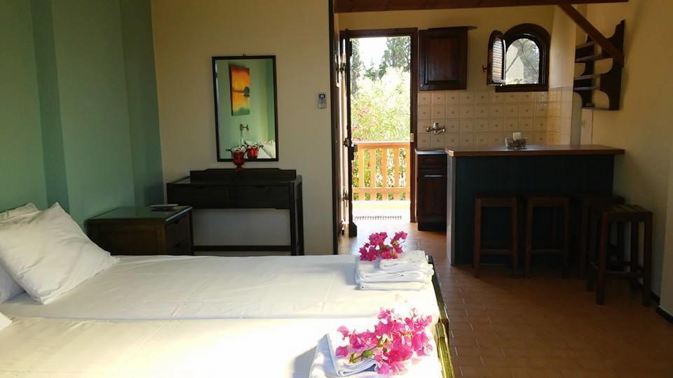 Dionisis Apartments Kounopetra Habitación foto